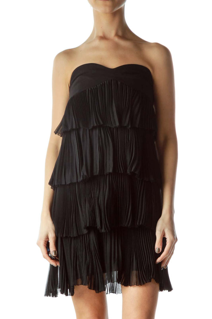 Black Pleated Sweetheart Neckline Flared Cocktail Dress