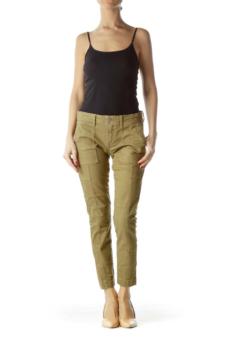 Front view of Banana Republic khaki slim fit cargo pants on model