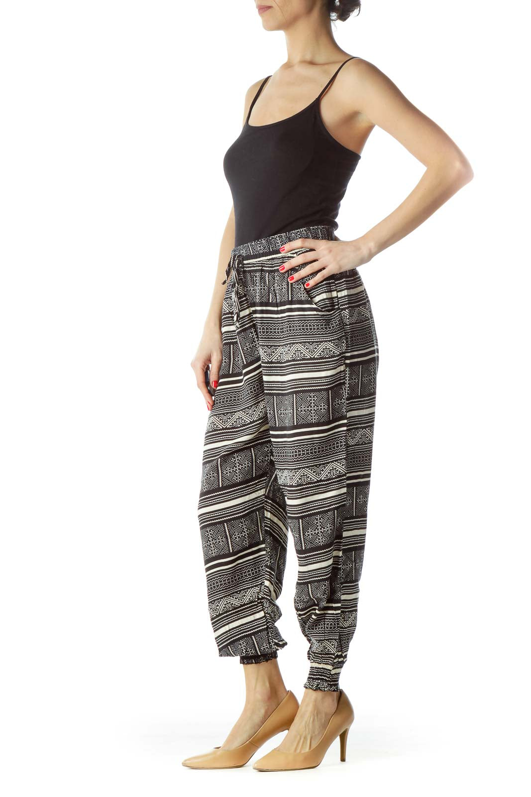 Black Cream Print Elastic Bands Pocketed Pants