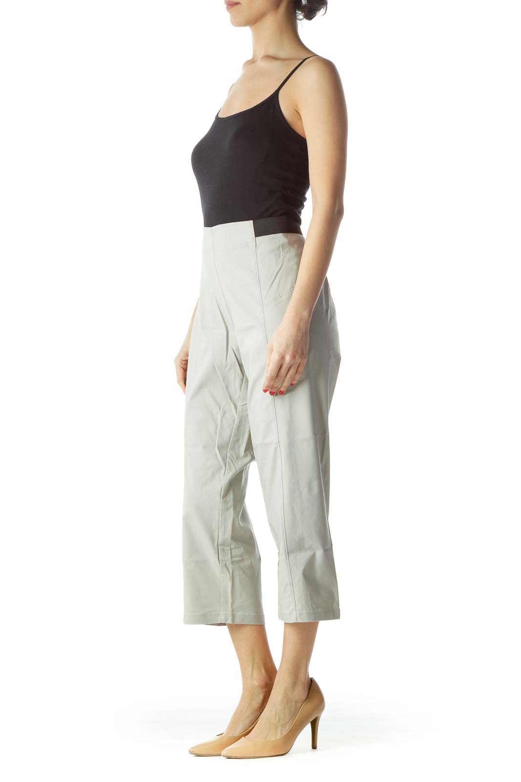 Front view of Simply Vera Vera Wang light gray cropped wide-leg pants