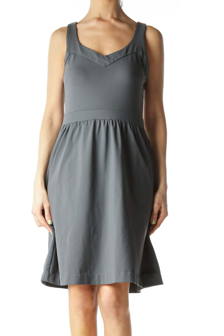 Gray Banded-Neckline Sheath-Waist Day Dress