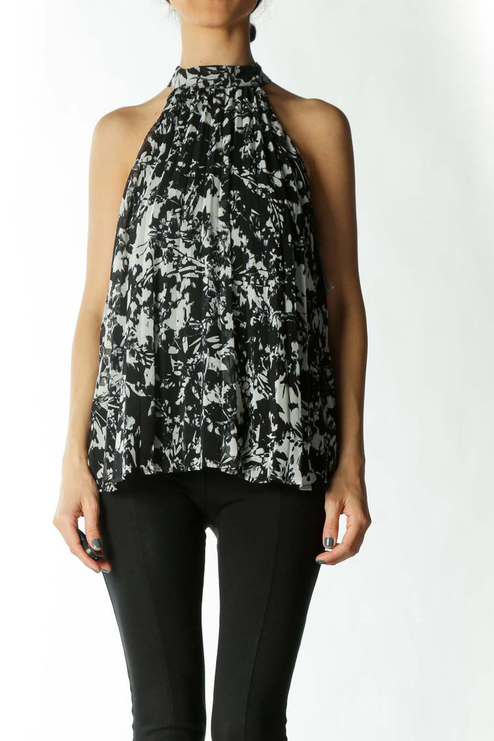 Black and White Printed High-Neck Sleeveless Pleated Blouse