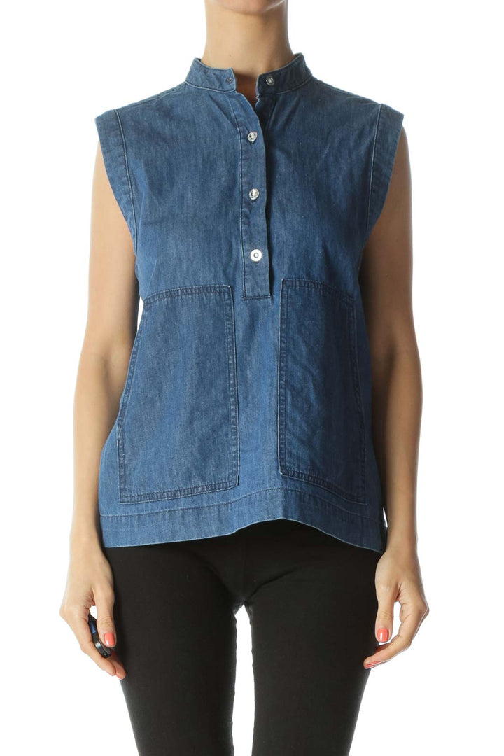 Blue Denim Sleeveless Pocketed Buttoned Blouse with Mandarin Collar