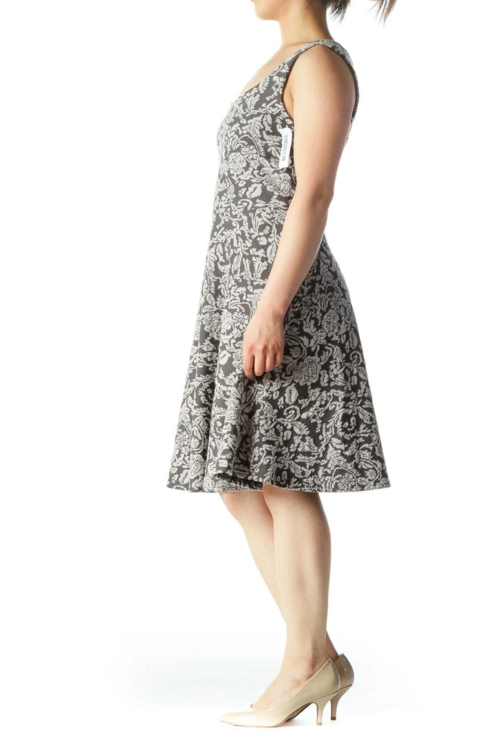 Gray Floral-Design Flared Sleeveless Knit Dress