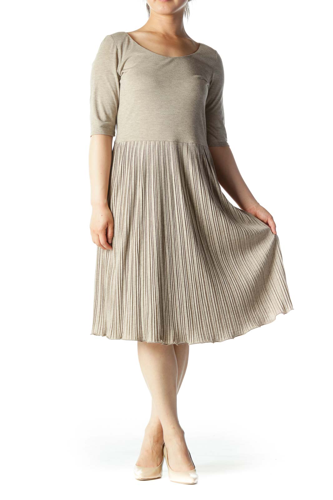 Beige Pleated Short-Sleeve Scoop-Neck T-Shirt Dress