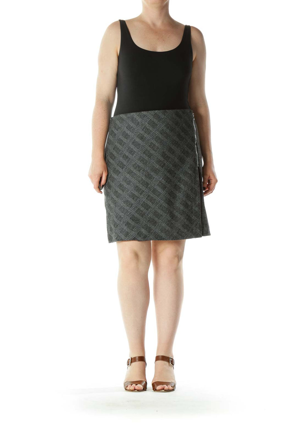 Front view of LOFT gray plaid knit skirt with side zipper