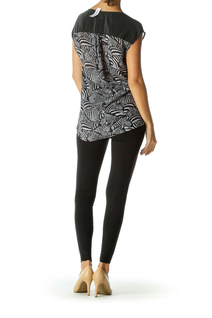 Faded Black Gray 100% Silk Print V-Neck Light Knit Top