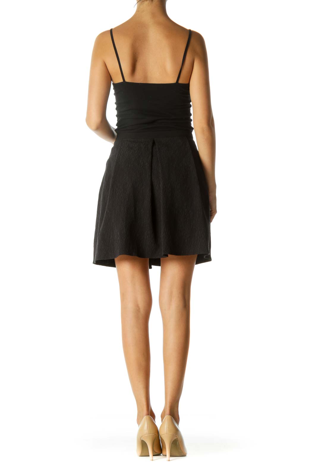 Black Textured Cinched Waist Pleated Skirt