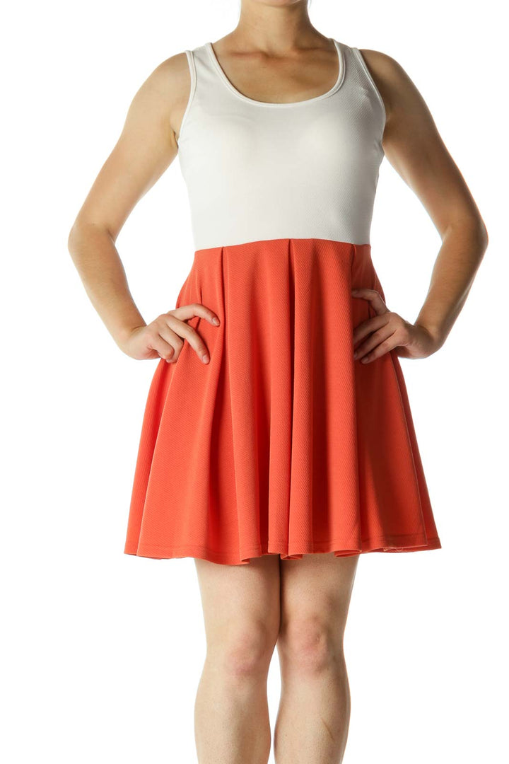 Shop White Mark clothing and handbags at SilkRoll. Trade with us!