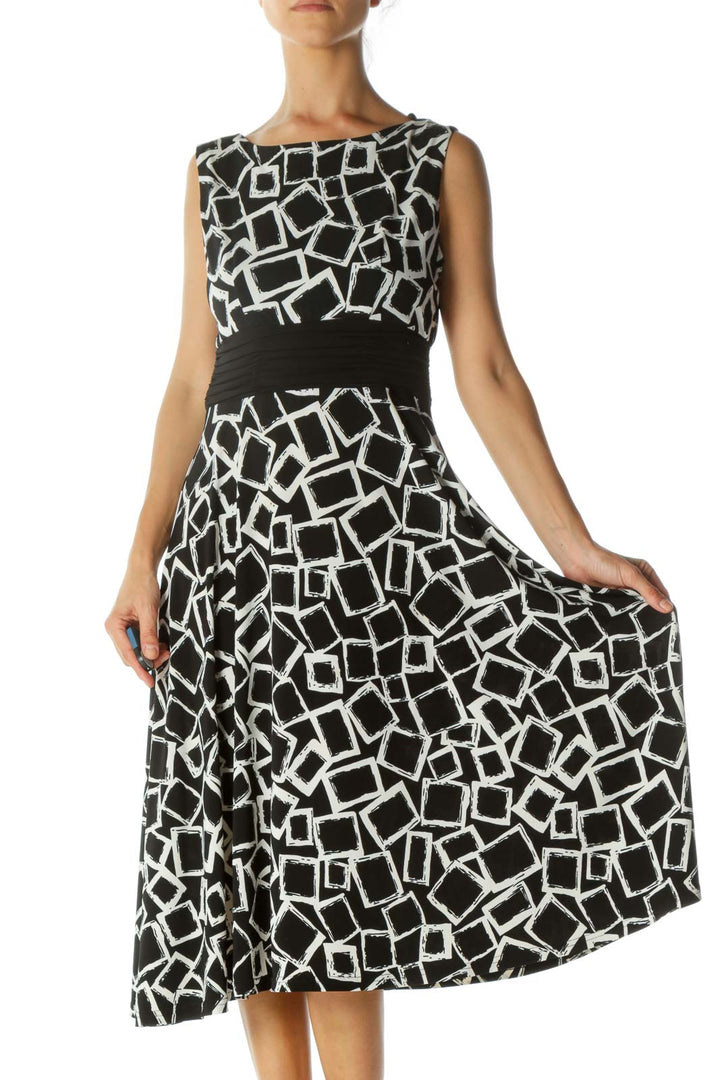 Black Off-White Boat Neck Printed Scrunched Waist Detail Stretch Day Dress