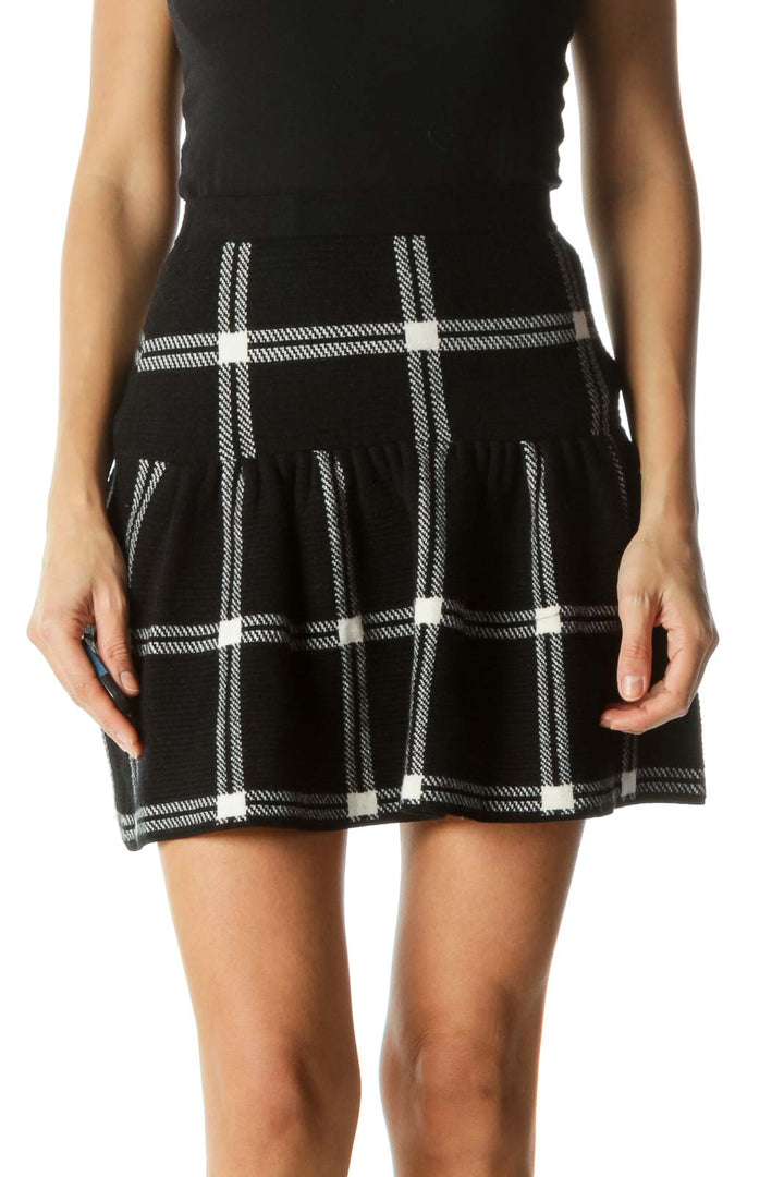 Black and White Patterned Knife-Pleated Skirt