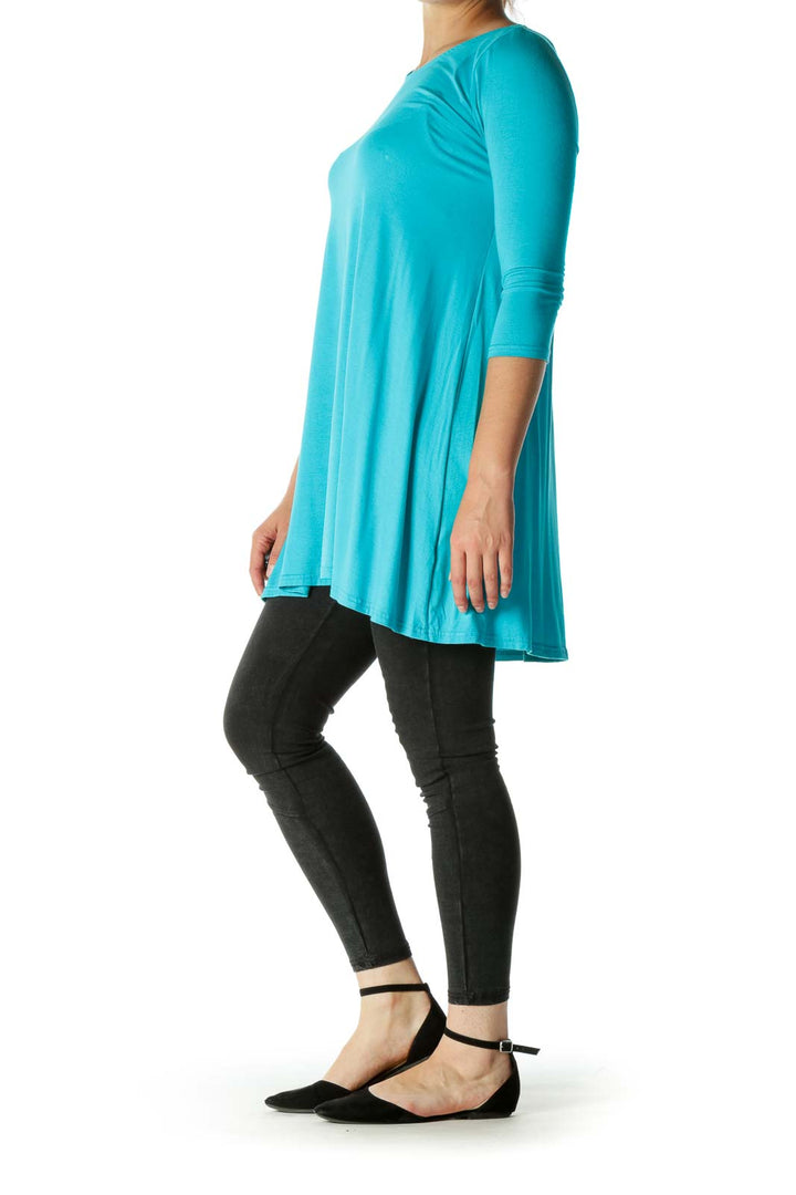 Blue Back Upper Cut-Out 3/4 Sleeve Jersey Fabric Top