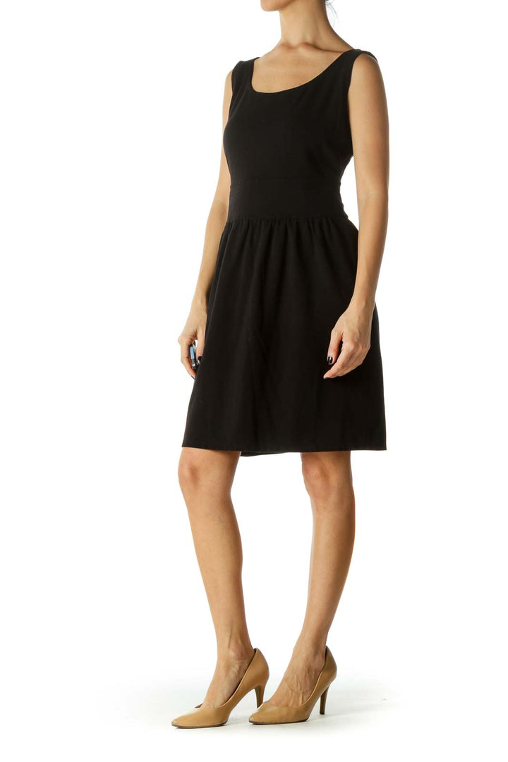 Black Sleeveless Zippered Round Neck Knit Dress