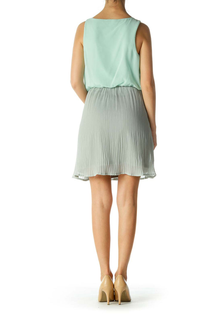 Green & Gray Round Neck Pleated Day Dress