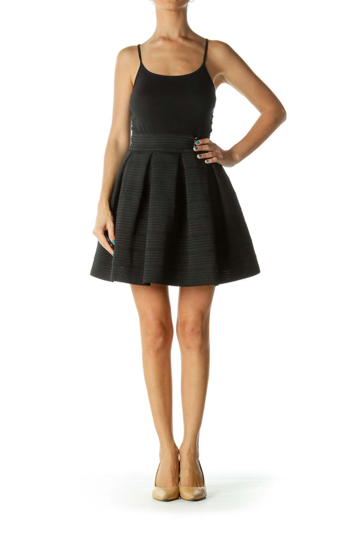 Black Structured Stretch Pouf Skirt