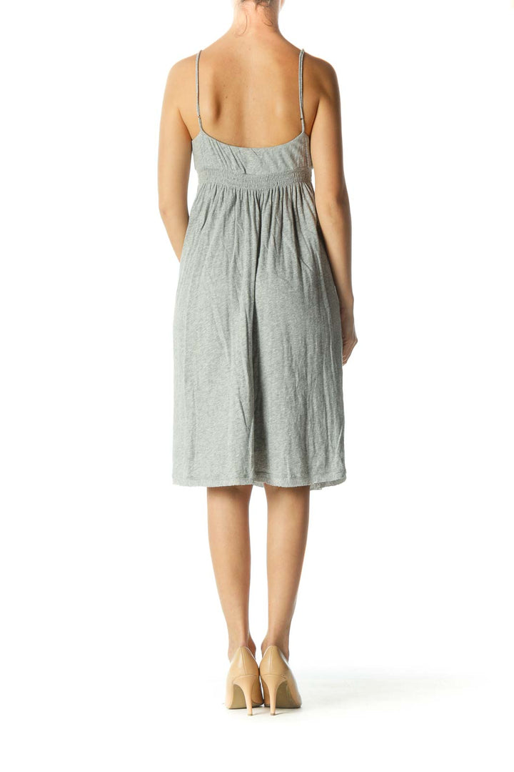 Gray V-Neck Sleeveless Scrunch Detail Day Dress