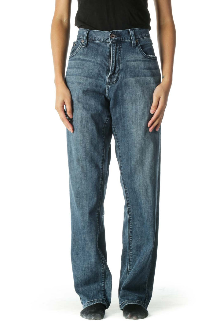 Blue Medium Wash Straight Leg Jeansq