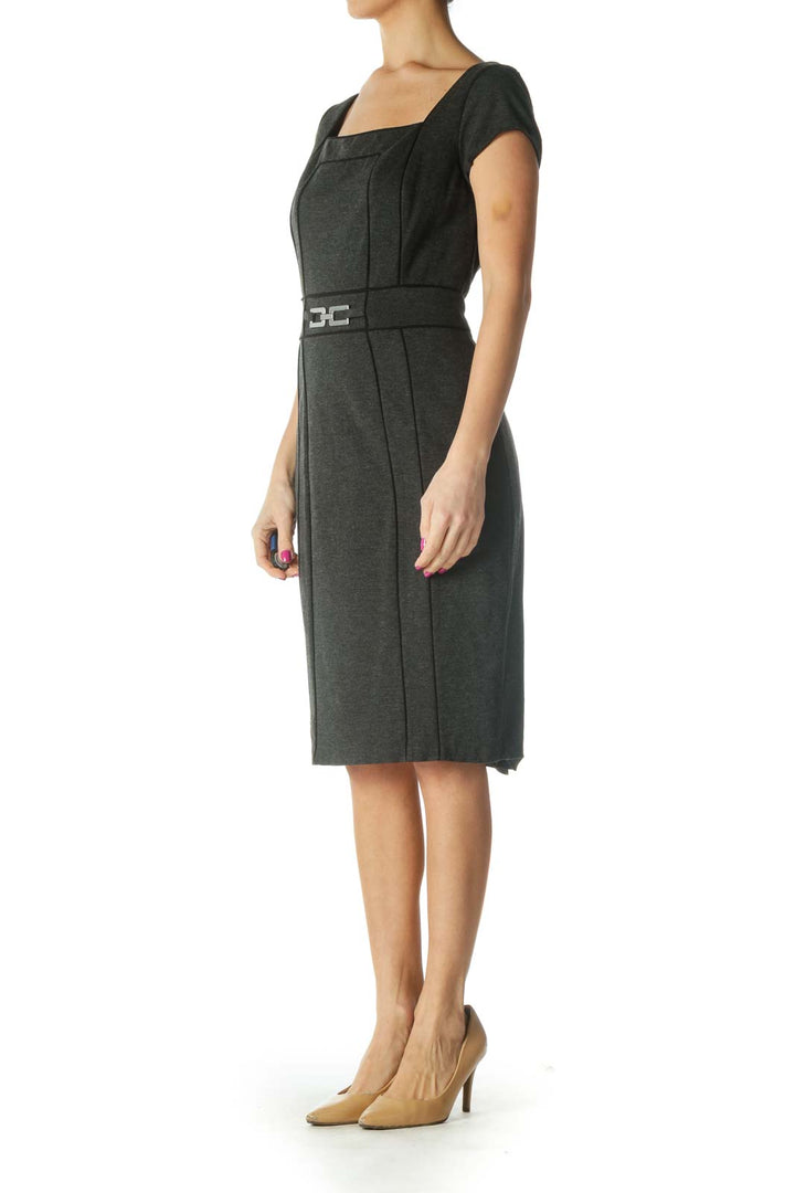 Green Solid Casual Sheath Dress