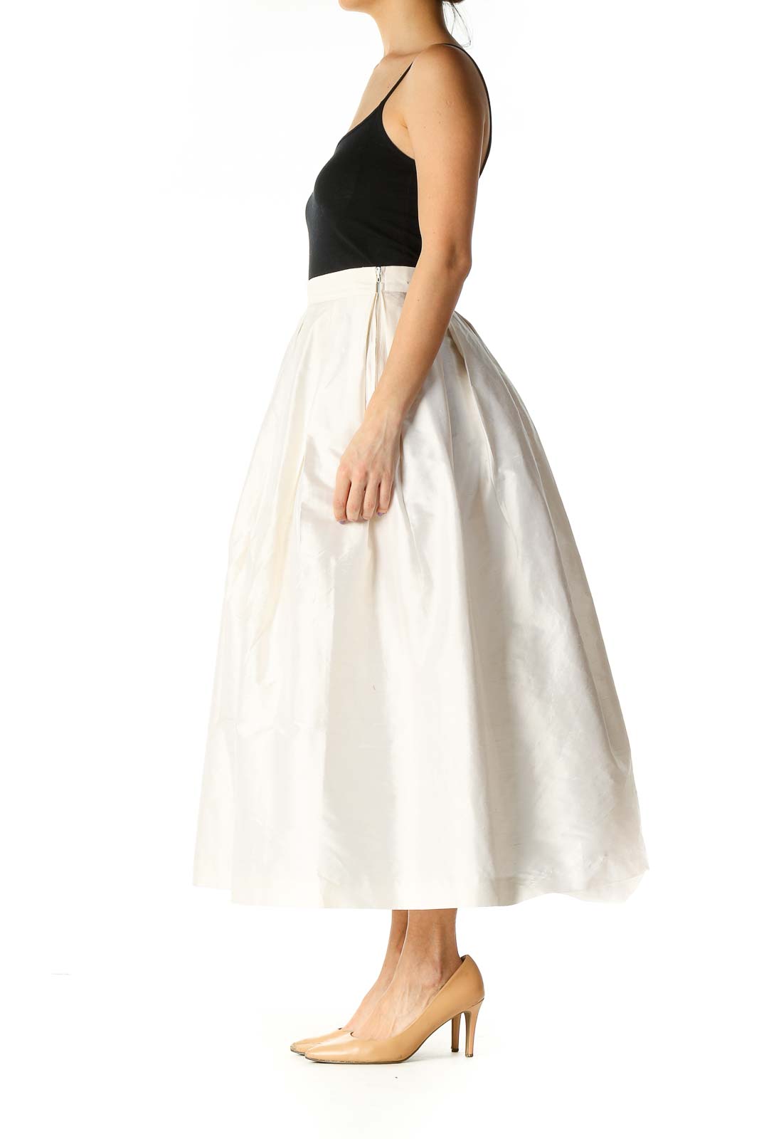 White Solid Casual Pleated Skirt