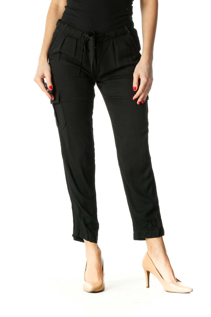 Black Solid Casual Capris