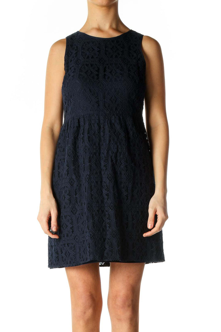 Black Solid Casual Shift Dress