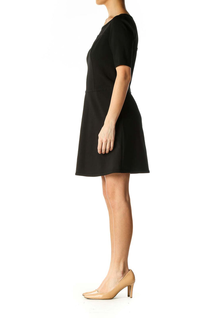 Black Solid Casual Shift Dress