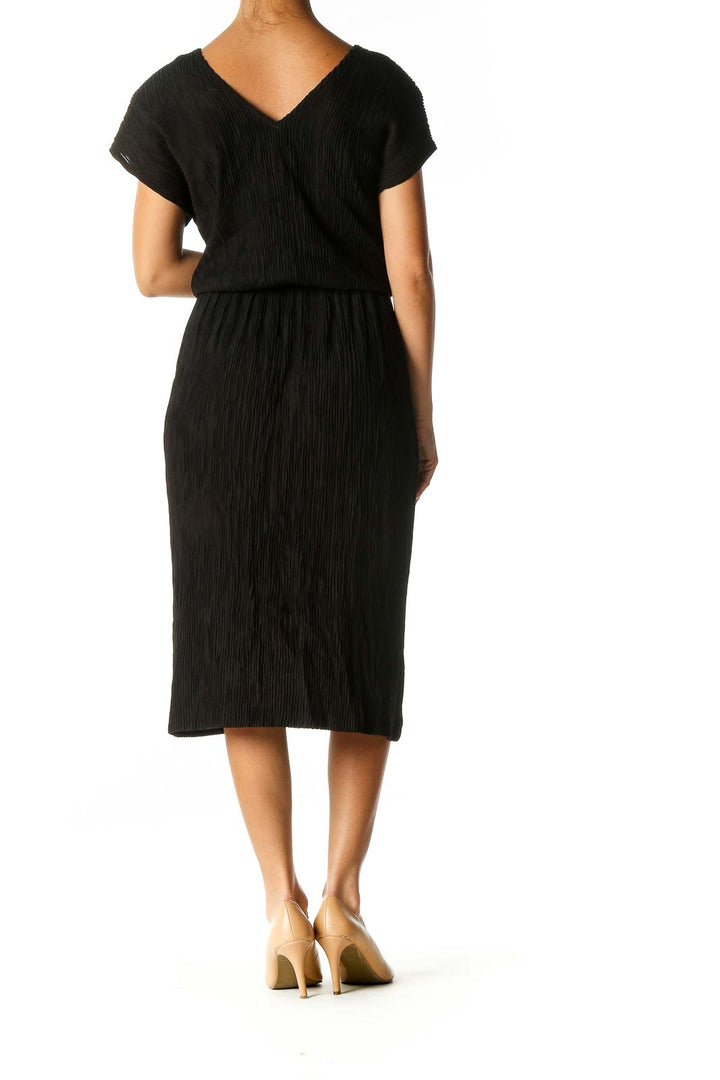 Black Solid Casual Shift Dress