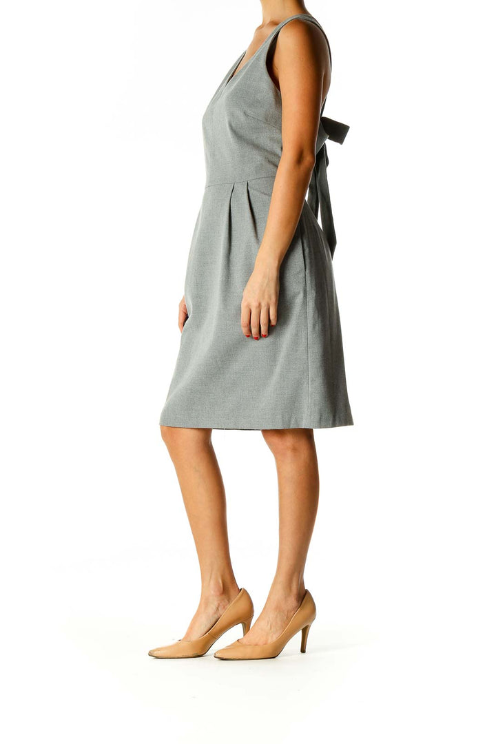 Gray Solid Classic Sheath Dress With Bow