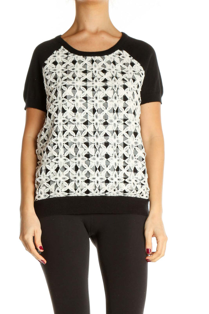 White Geometric Print All Day Wear T-Shirt