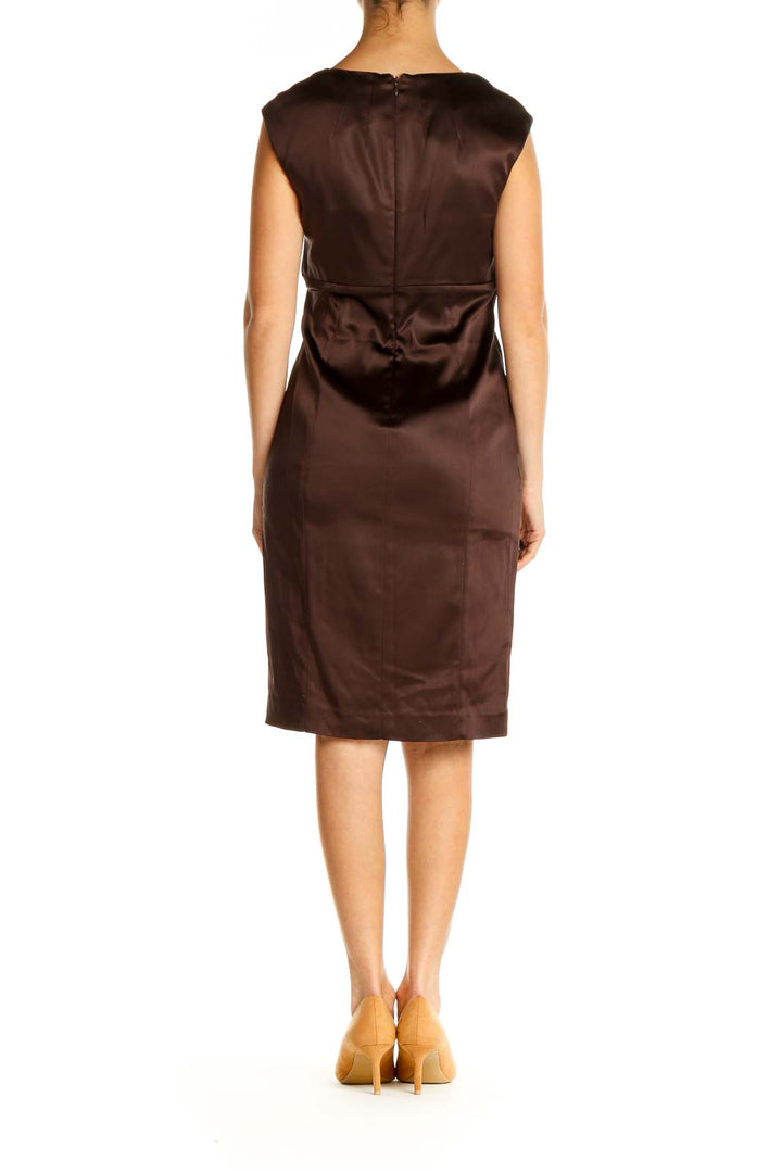 Brown Solid Classic Sheath Dress