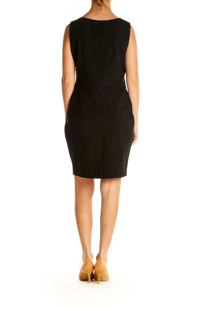 Black Solid Classic Sheath Dress