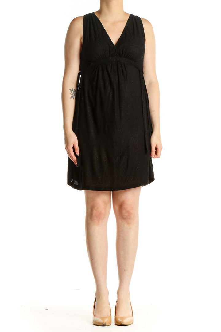 Black Solid Shift Dress