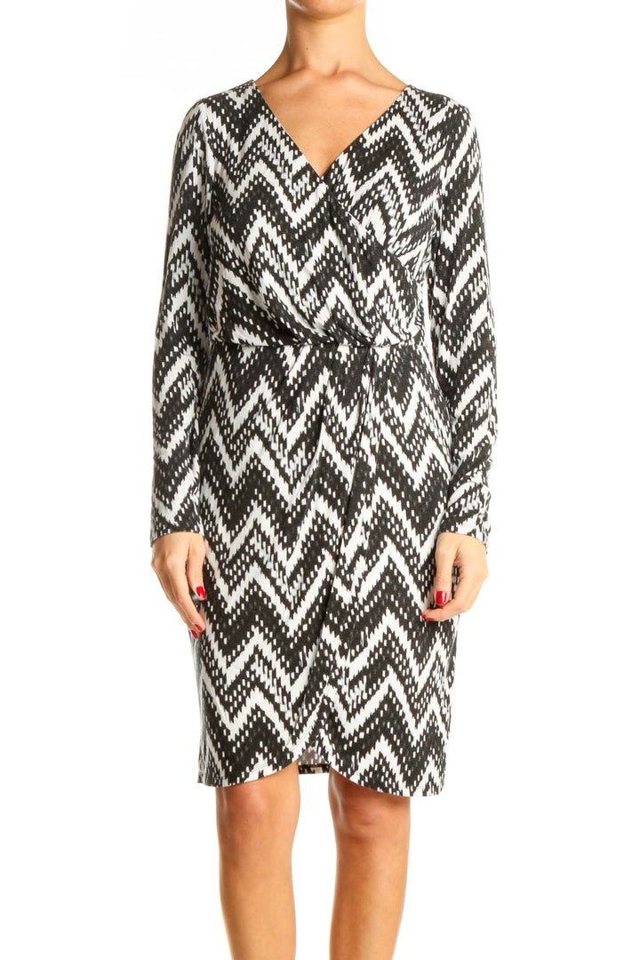 Black and White Day Chevron Sheath Dress