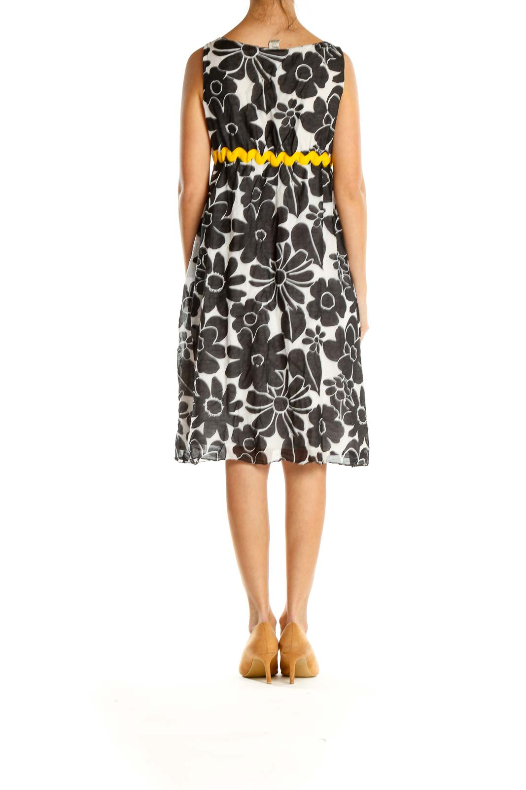 Black White Floral Print Retro A-Line Dress With Yellow Stitch Waist