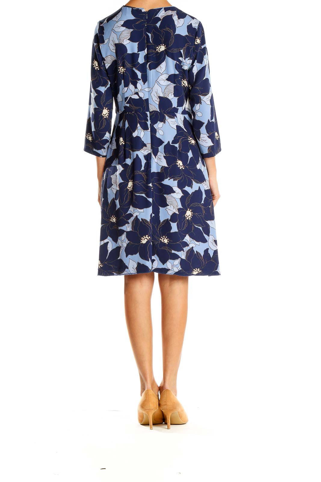 Back view of Ann Taylor Petites blue floral print shift dress showing three-quarter length sleeves