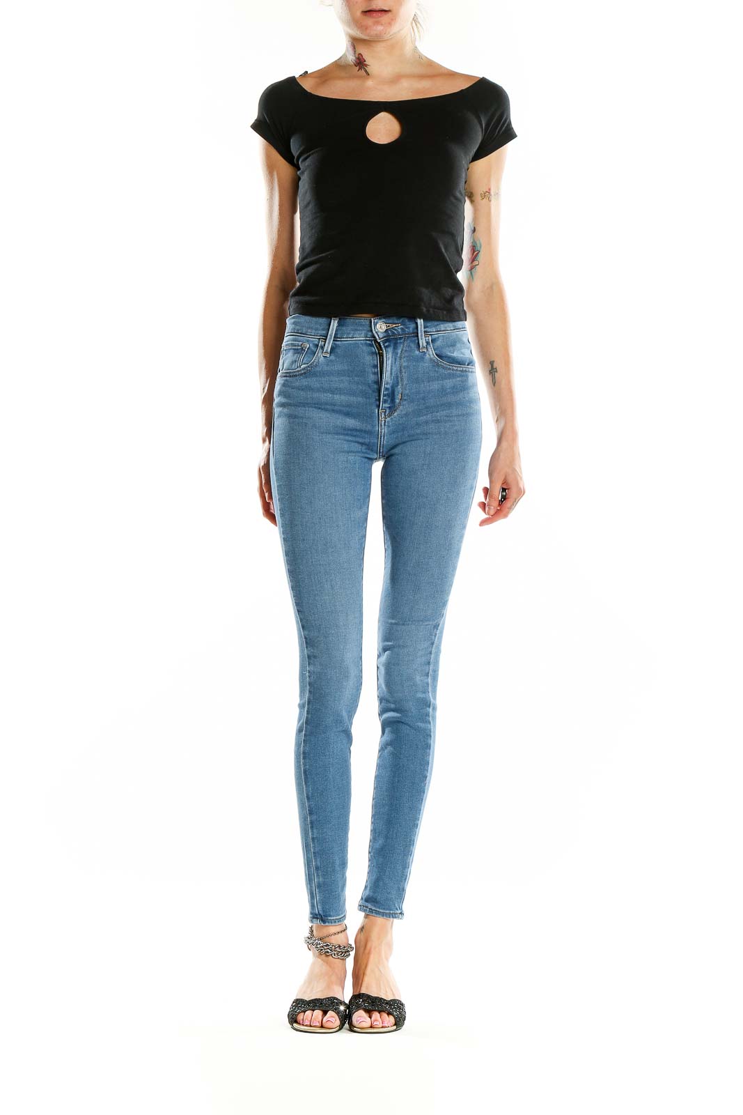 Front view of Levi's light blue high-waisted skinny jeans