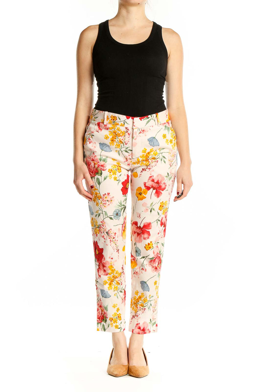 Front view of Zara floral print cropped trousers on model