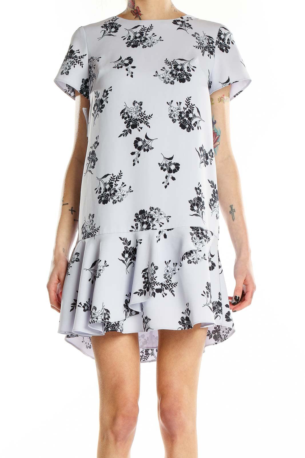 Ann Taylor Gray Floral Short Sleeve Mini Dress with Ruffle Hem – SilkRoll