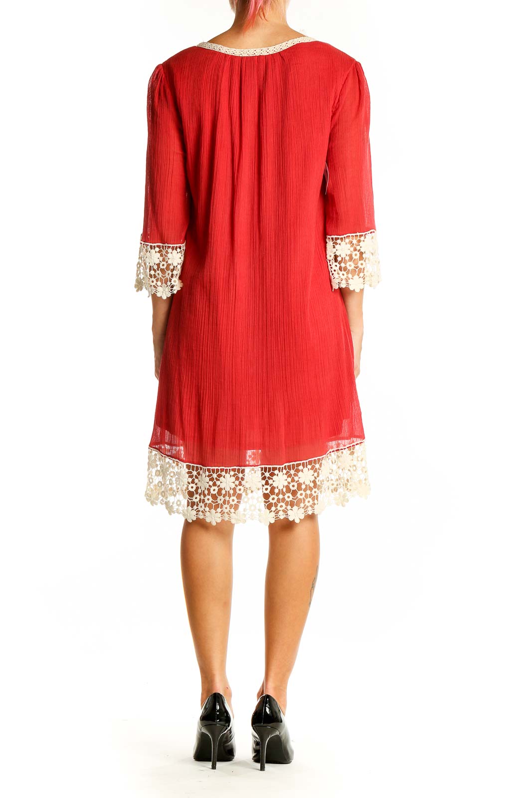 Back view of red Umgee shift dress showing lace hem detail