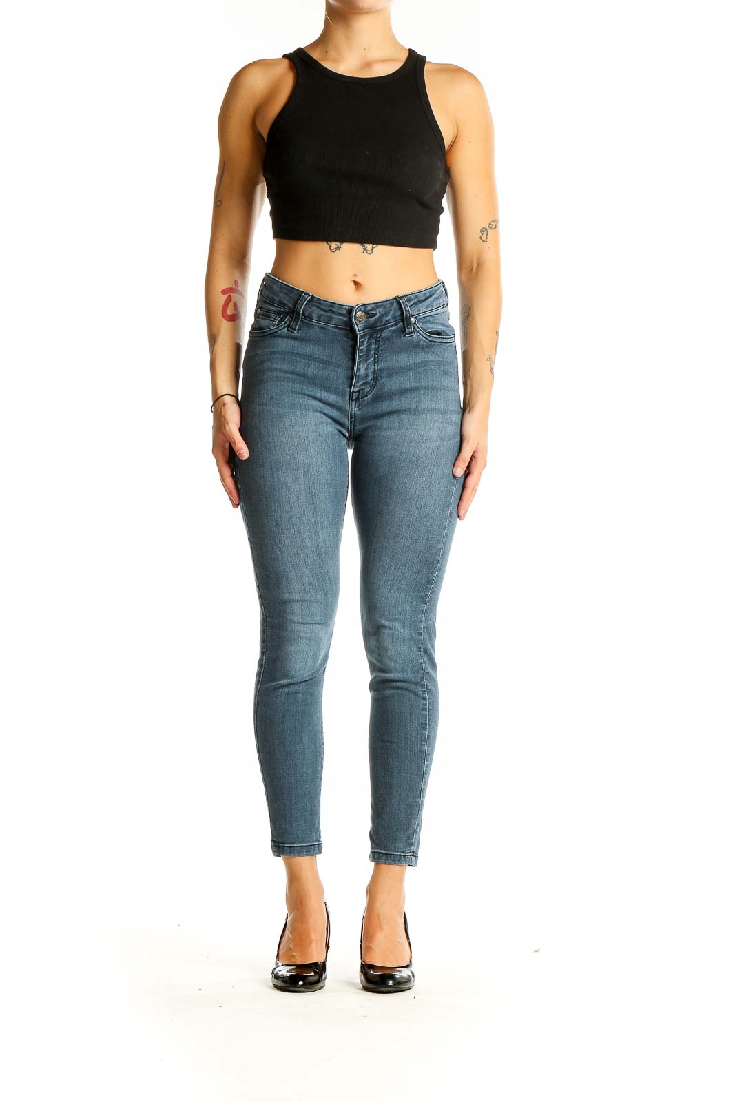 Front view of Celebrity Pink blue skinny jeans on model