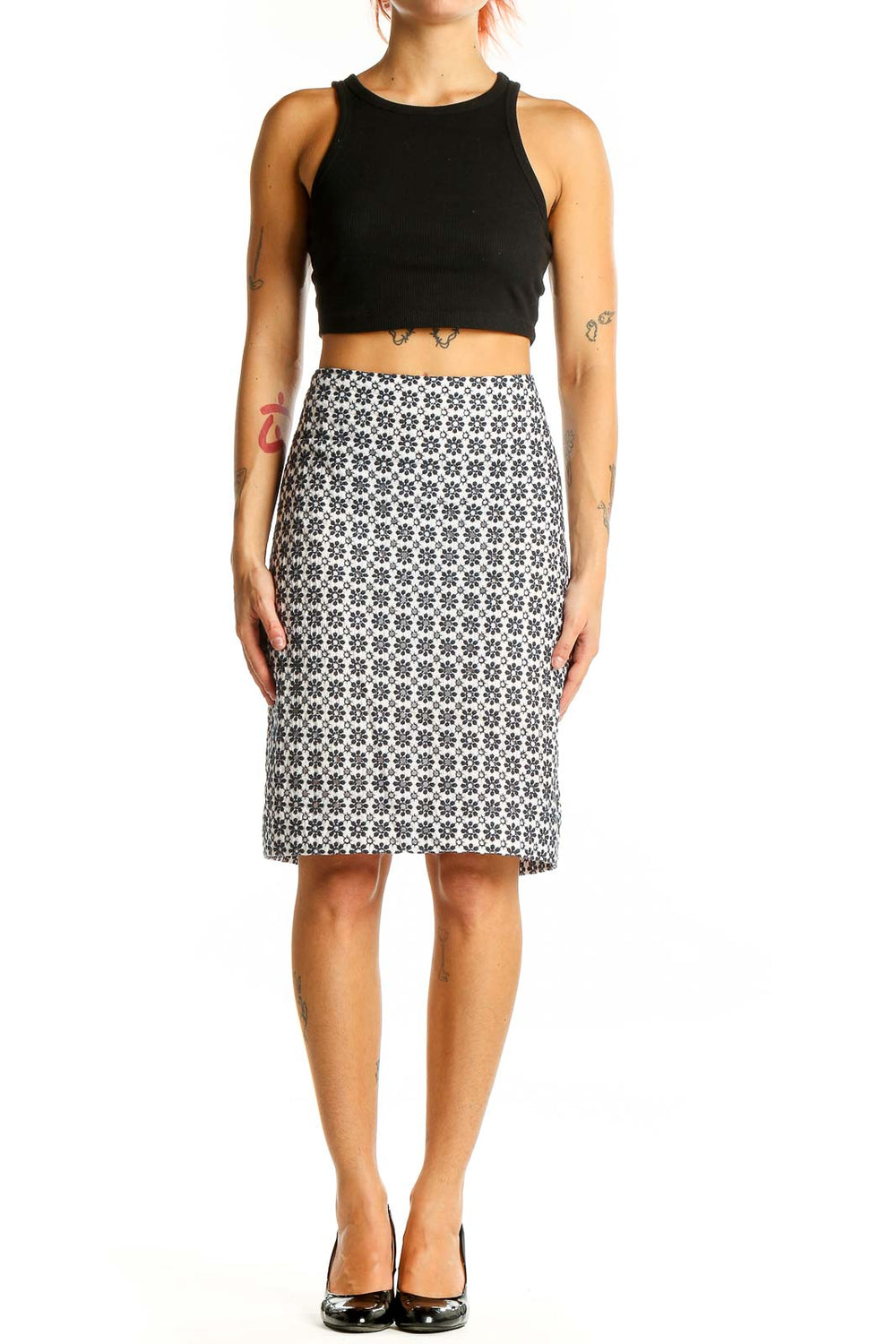 Front view of Ann Taylor black and white floral pencil skirt