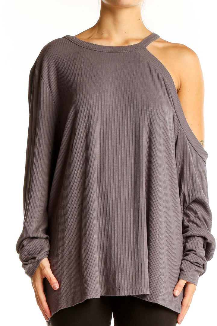 Front view of gray Eloquii asymmetrical cold shoulder ribbed top