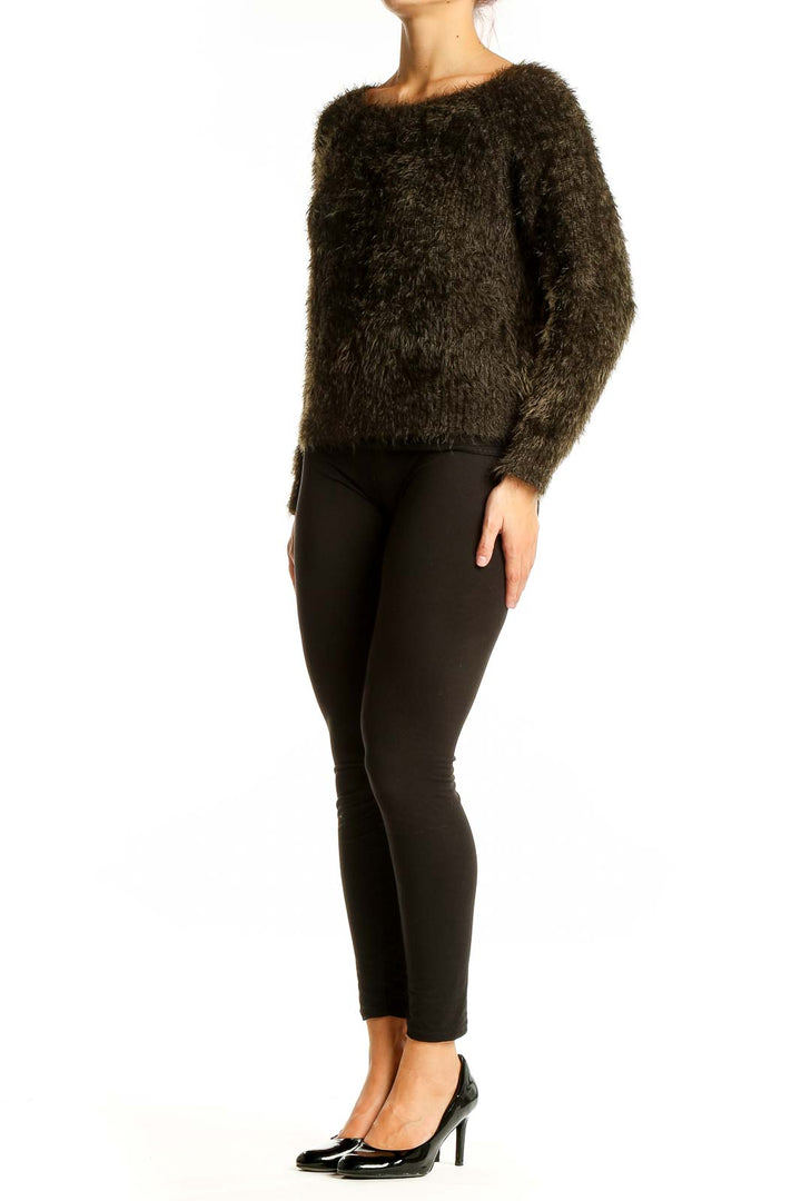 Front view of le.coeur blanc dark brown fuzzy knit sweater on model