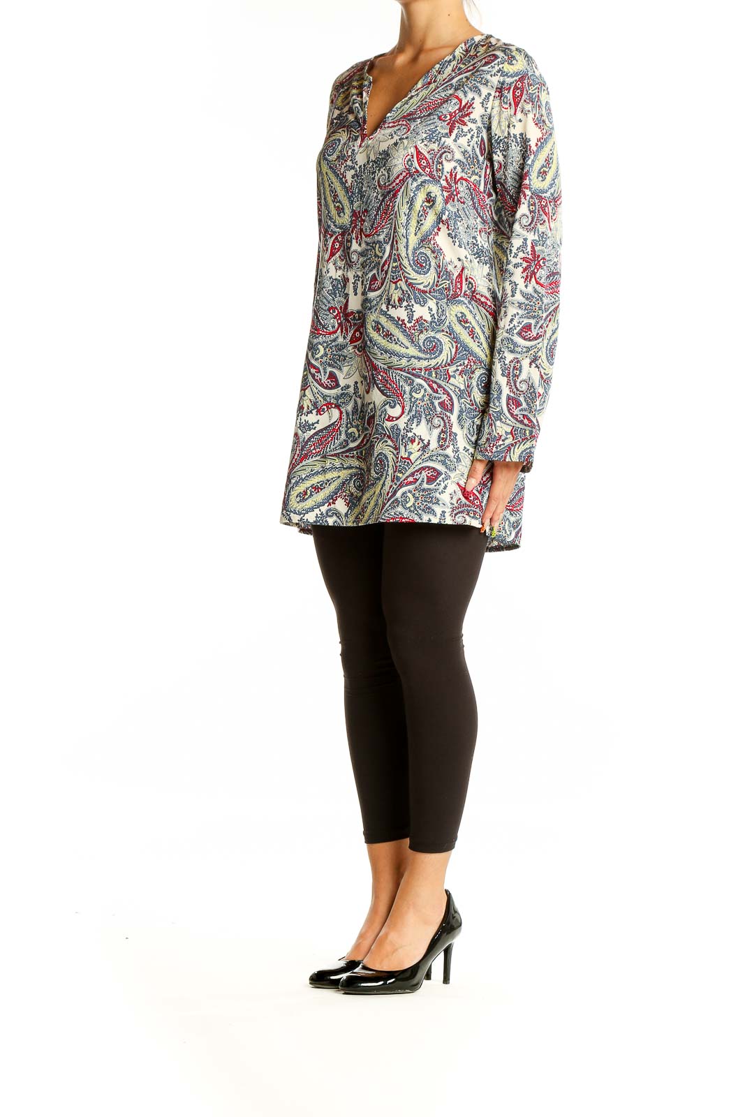 Front view of Lanidor multicolor paisley print tunic top with V-neck