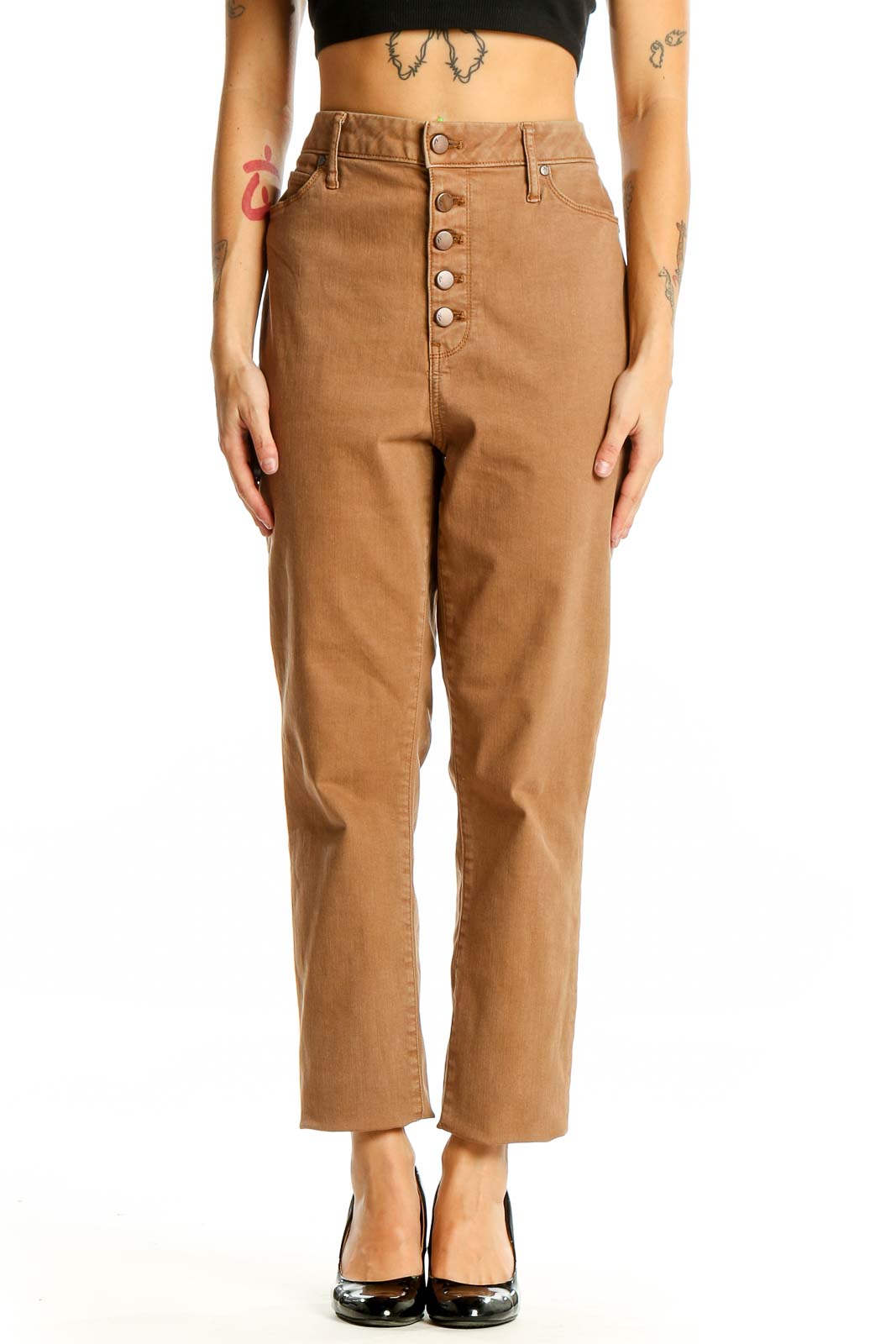 Front view of Simply Vera Vera Wang camel high-waisted button-front jeans