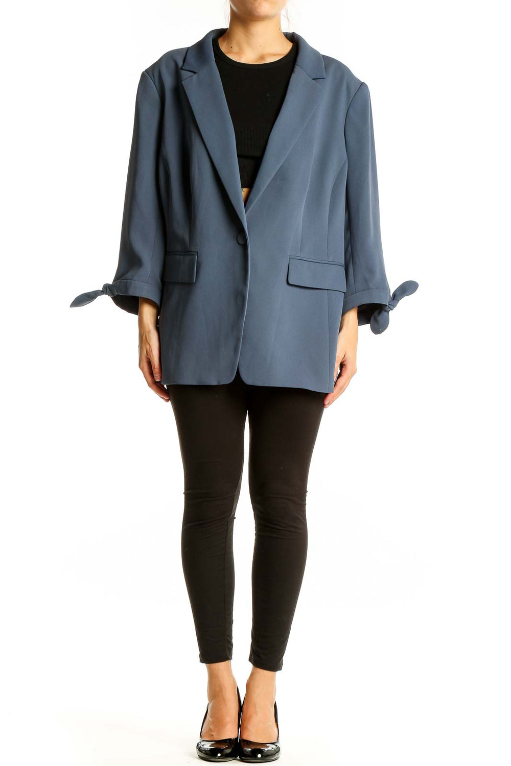 Front view of blue oversized LOFT blazer with 3/4 sleeves