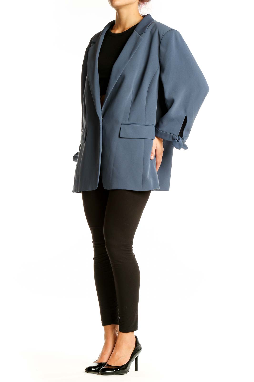 Front view of blue oversized LOFT blazer with 3/4 sleeves