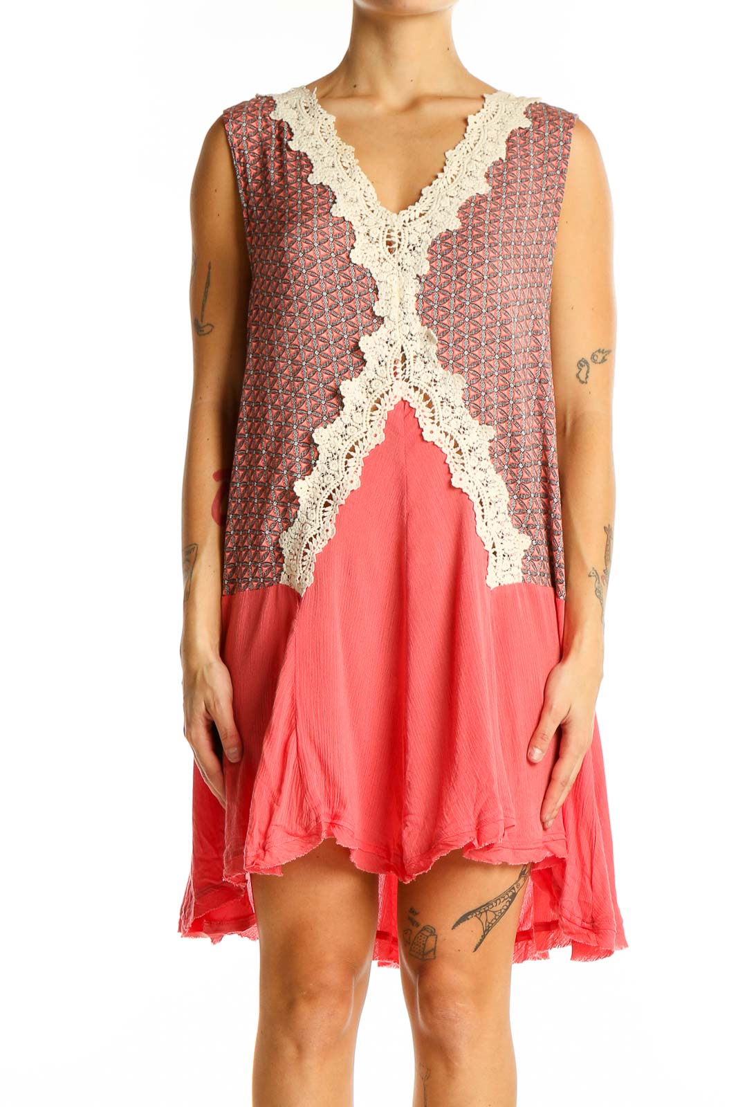 Front view of Umgee coral dress with floral print bodice and lace trim