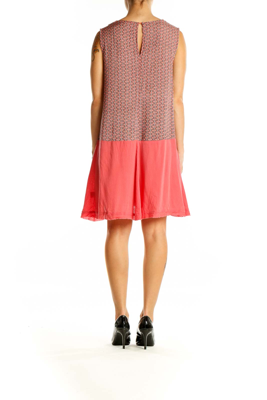 Back view of Umgee coral dress showing high-low hemline