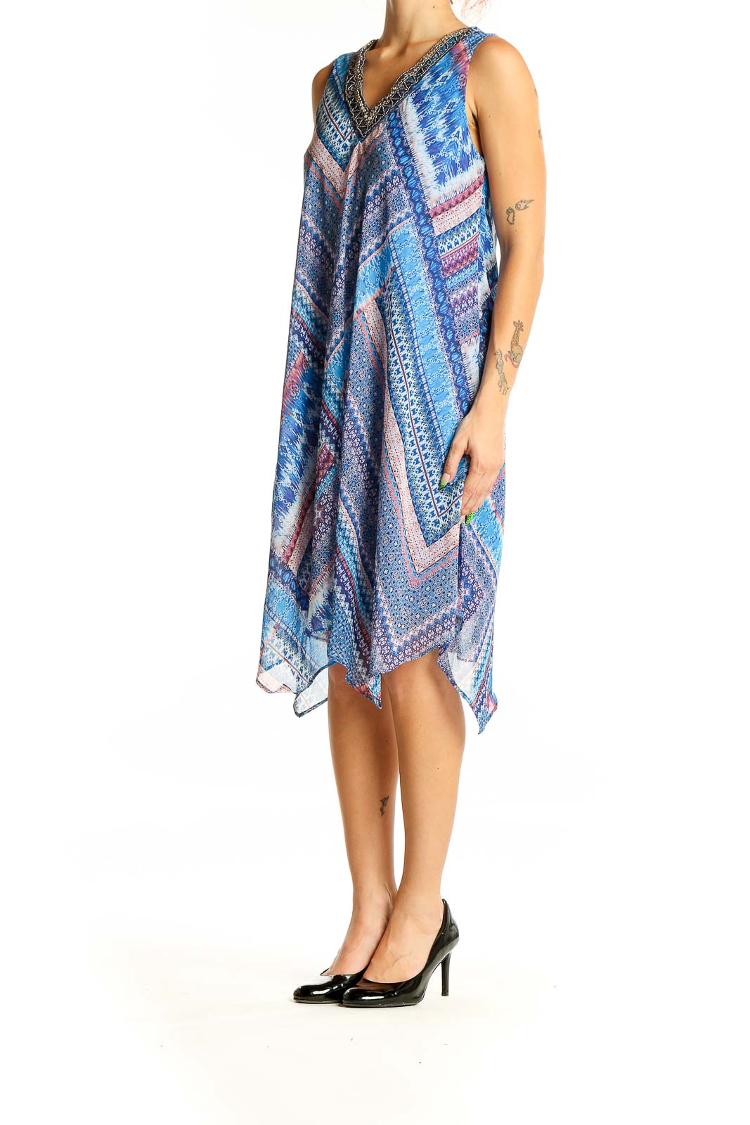 Front view of SANDRA DARREN blue multicolor patterned sleeveless dress with beaded V-neck